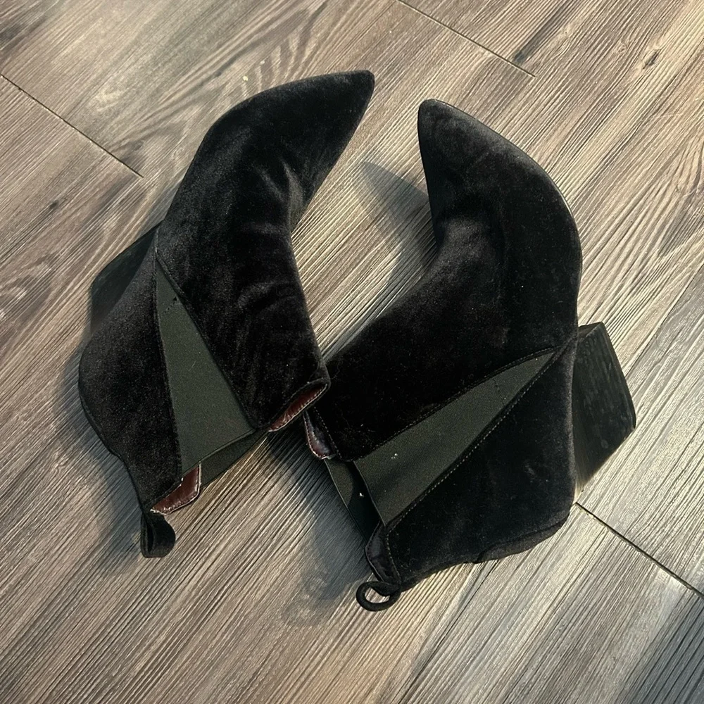 Report Footwear Myrna Black Velvet Ankle Booties